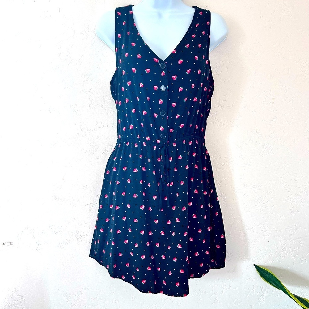 MIMI CHICA Strawberry Print Button Top Elastic Waist Mini Tank Shirt Dress M / L